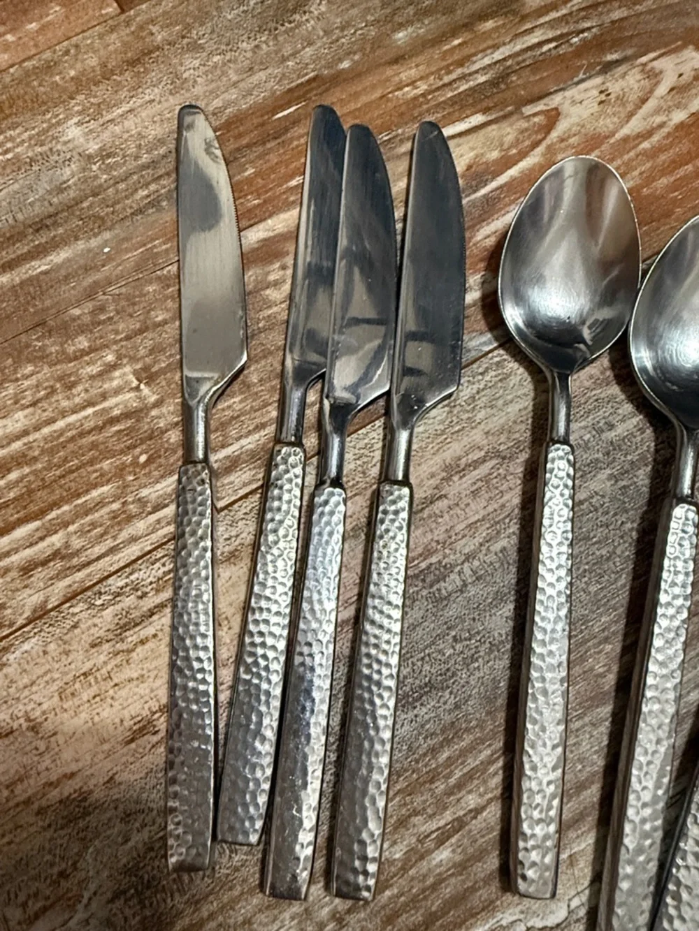 Hammered Stainless Steel Flatware Set